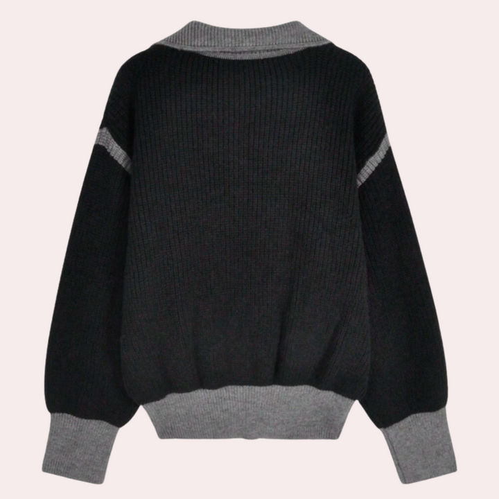 Zwarte gebreide trui met grijze boorden en strepen, lange mouwen, casual stijl, unisex, comfortabele pasvorm, herfst- en wintermode.