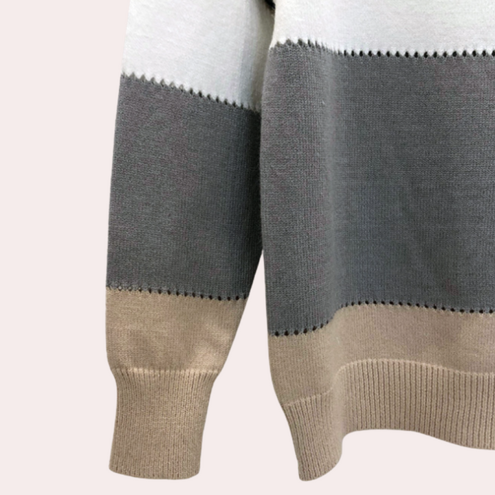 Grijs-beige-witte gestreepte trui, gebreid patroon, lange mouwen, casual damesmode, herfst-winter kleding, comfortabele stof.