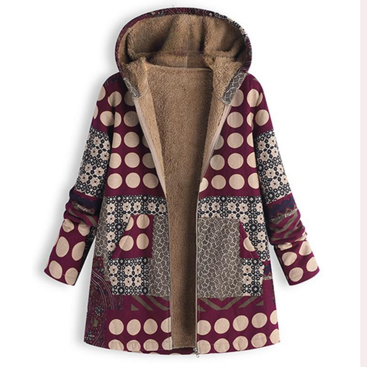 Patchwork damesjas met capuchon, fleece voering, geometrisch patroon, boho stijl, paars en beige tinten, herfst-winter mode, comfortabele pasvorm.