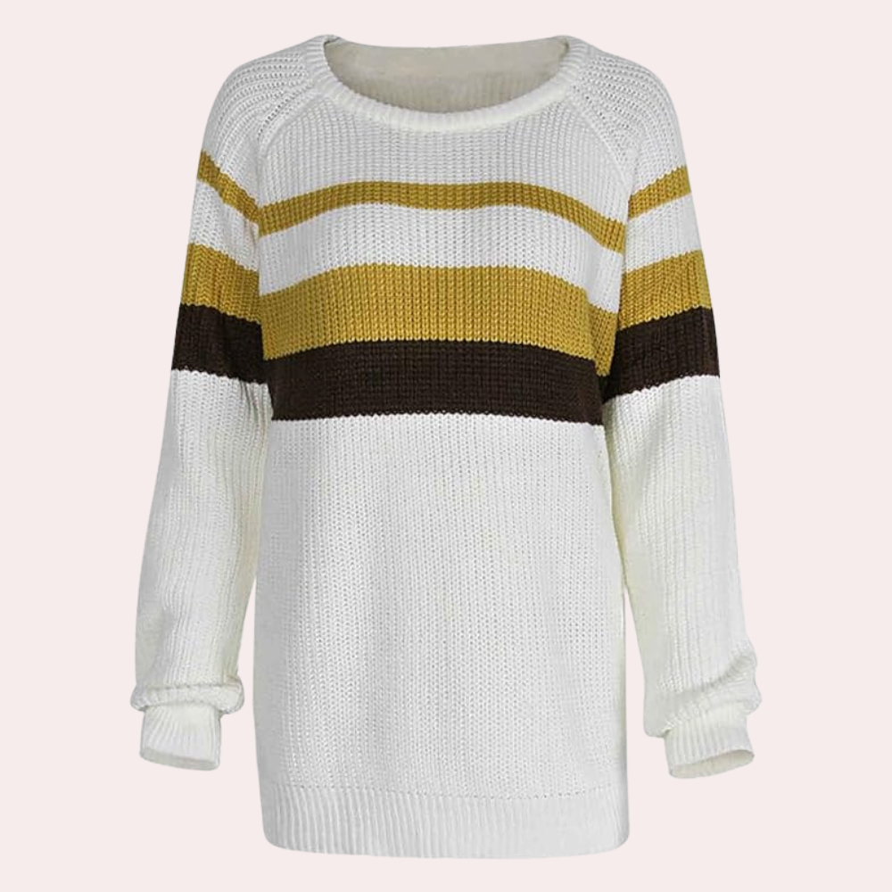 Witte gebreide trui met bruine en gele strepen, lange mouwen, casual damesmode, herfst- en winterkleding, comfortabele en stijlvolle outfit.