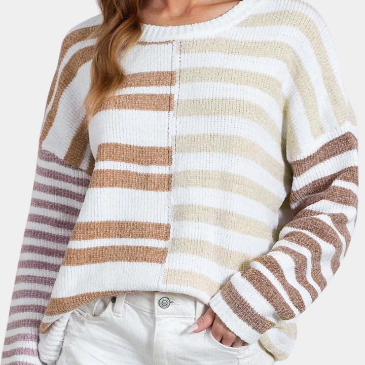 Damestrui met beige, bruine en witte strepen, gebreid ontwerp, casual mode, herfstkleding, comfortabele pasvorm, lange mouwen.