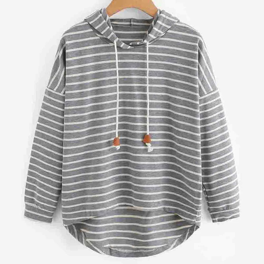 Grijze gestreepte hoodie met capuchon en trekkoorden, casual dameskleding, comfortabele katoenen trui, modieuze herfst- en winterstijl.