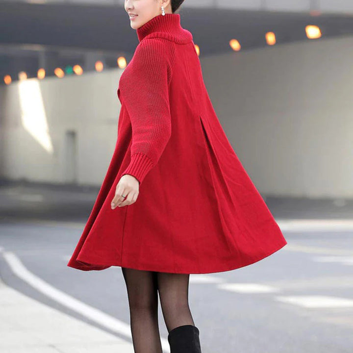 Dames winterjas rood, lange mouwen, hoge kraag, elegant ontwerp, warme kleding, modieuze dameskleding, wintermode, straatstijl.
