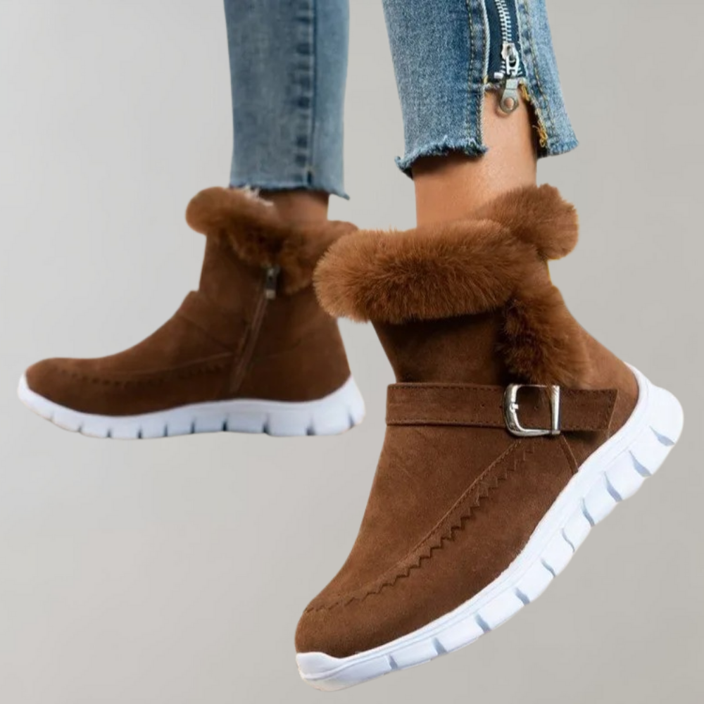 Bruine dameslaarzen met bontvoering en witte zool, modieuze winterlaarzen, comfortabele enkellaarzen, trendy schoenen voor dames.