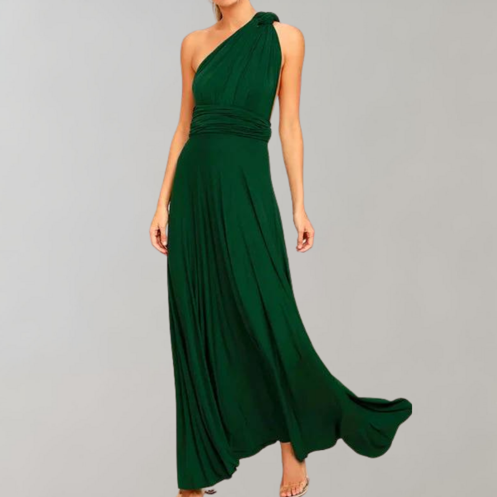 Groene asymmetrische avondjurk met één schouder, vloeiende stof en elegante pasvorm. Perfect voor formele gelegenheden en bruiloften.