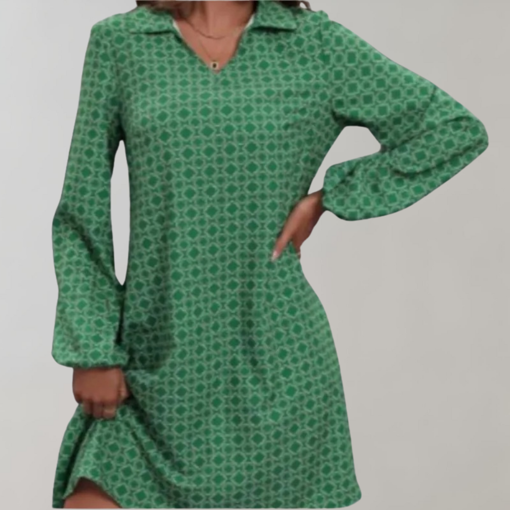 Groene jurk met lange mouwen en geometrisch patroon, elegante damesmode, perfect voor casual en formele gelegenheden. Trendy en stijlvol ontwerp.