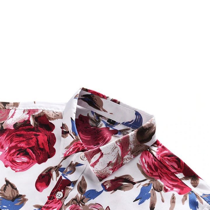 Bloemenhemd voor mannen met rode en blauwe rozenprint op witte achtergrond, lange mouwen, knoopsluiting. Stijlvol en modieus design.