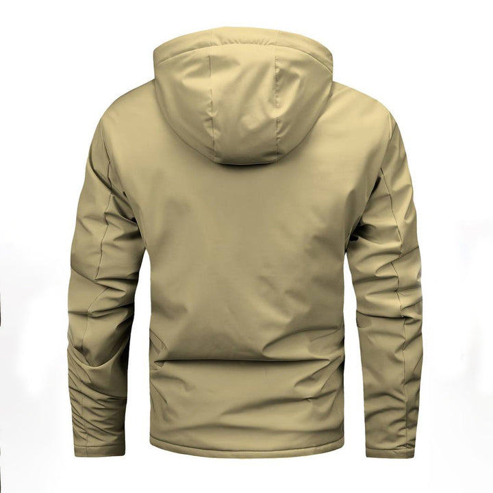 Khaki herenjas met capuchon, waterdicht en winddicht, ideaal voor outdoor activiteiten. Stijlvolle en functionele jas voor alle seizoenen.