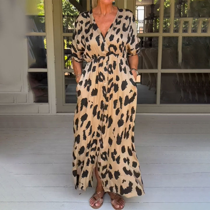 Luipaardprint maxi-jurk voor dames, V-hals, korte mouwen, casual zomeroutfit, comfortabele pasvorm, modetrend, geschikt voor dagelijks gebruik.