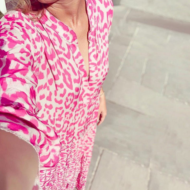 Roze luipaardprint jurk voor dames, modieuze zomerjurk met lange mouwen, casual en stijlvol, perfect voor dagelijks gebruik en stranduitjes.