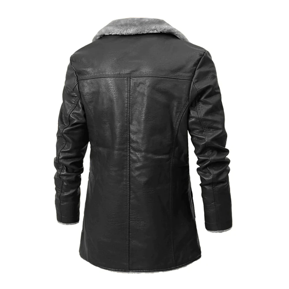 Zwarte leren jas met grijze bontkraag, lange mouwen en rechte snit. Stijlvolle winterjas voor heren, ideaal voor koude dagen.
