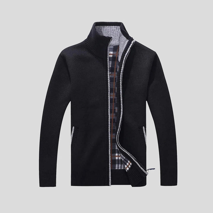 Zwarte heren cardigan met rits, hoge kraag en geruite voering. Stijlvolle en warme trui, perfect voor casual en formele gelegenheden.