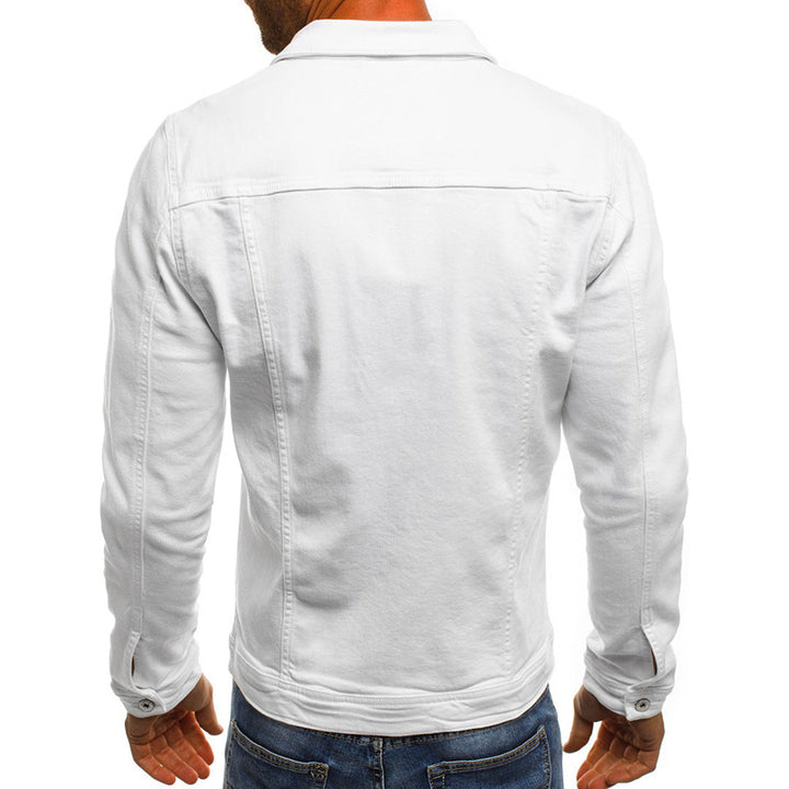 Witte denim jas heren, achteraanzicht. Stijlvolle casual jas, lange mouwen, geschikt voor dagelijks gebruik. Perfect voor modieuze herenkleding.
